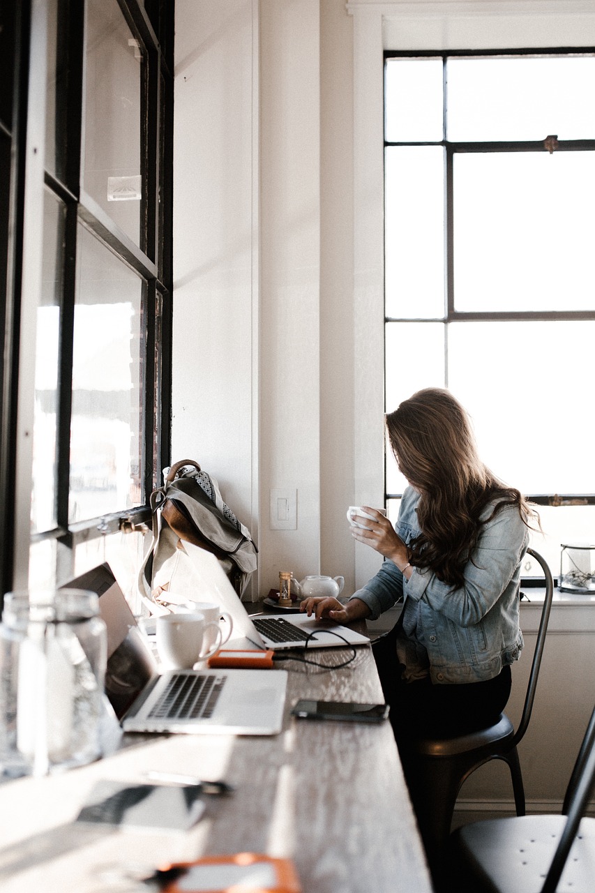 4 Simple Tips to Make IBS Easier On a Busy Day